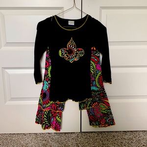 Little Girls Fleur De Lis outfit. EUC.